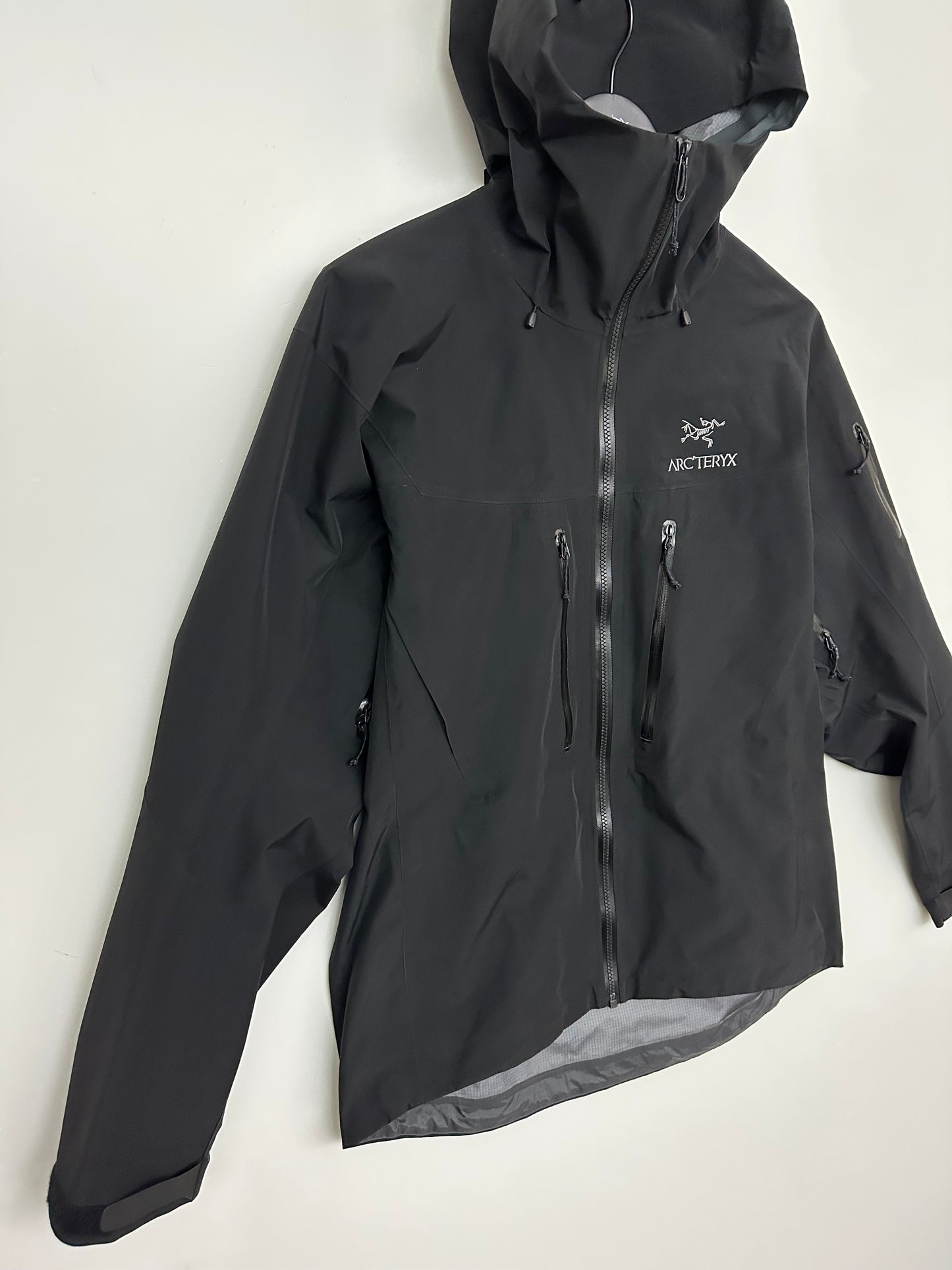 Arc’teryx Alpha SV Jacket Black Men’s L Large Gore-Tex Pro