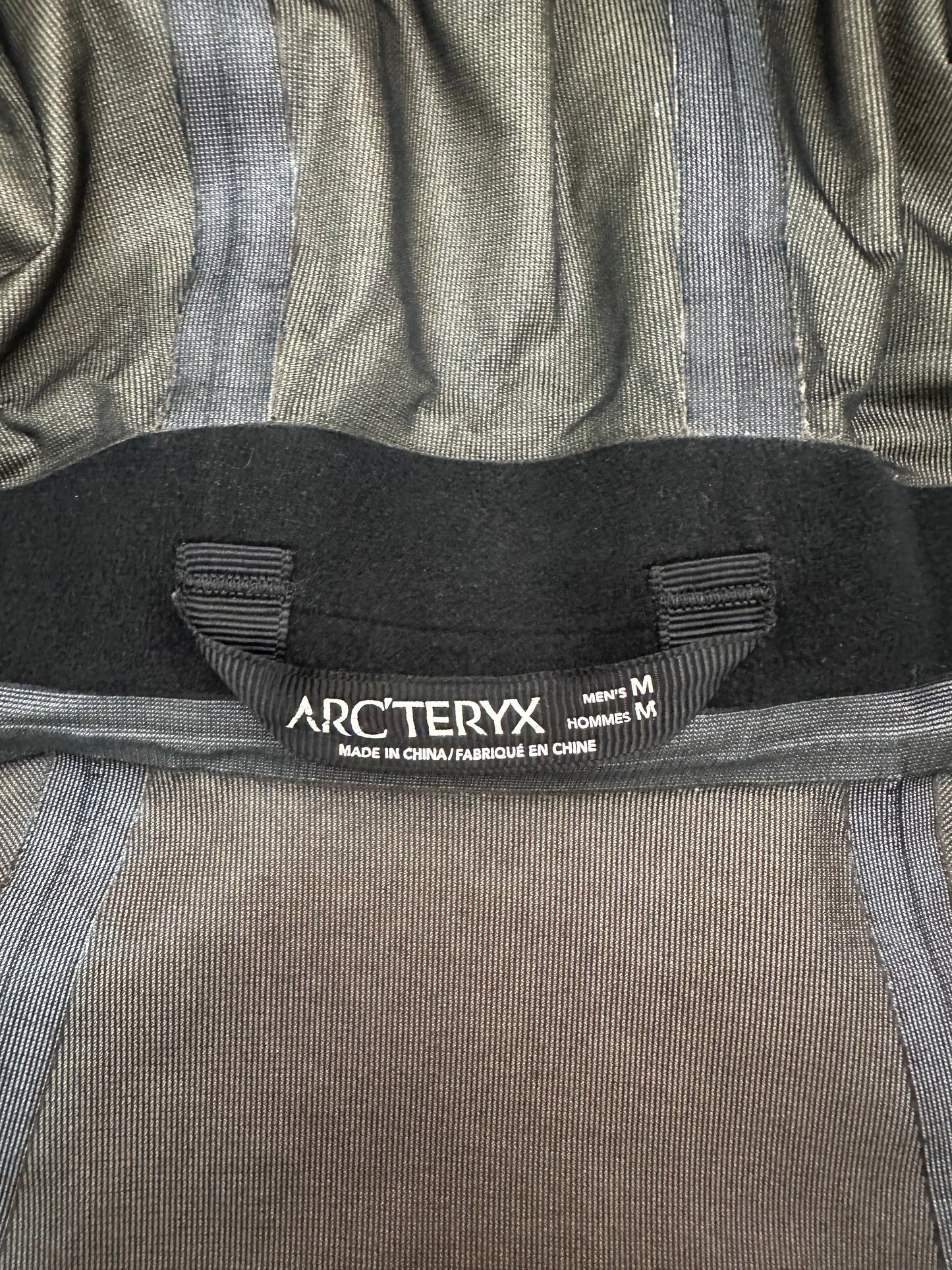 Arc’teryx Sawyer Coat Black Men’s M Medium Gore-Tex