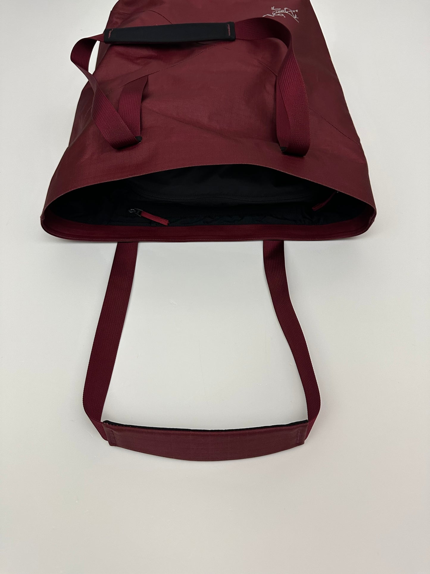 Arc’teryx Blanca 19 Tote Bag Red