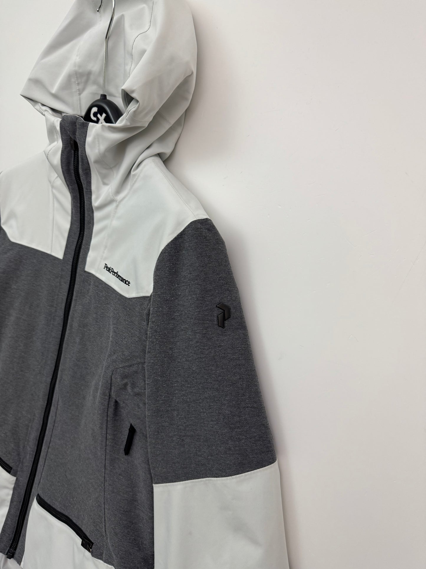 Peak Performance Balmaz Ski Jacket Women’s L Large Grey Two Tone Coat