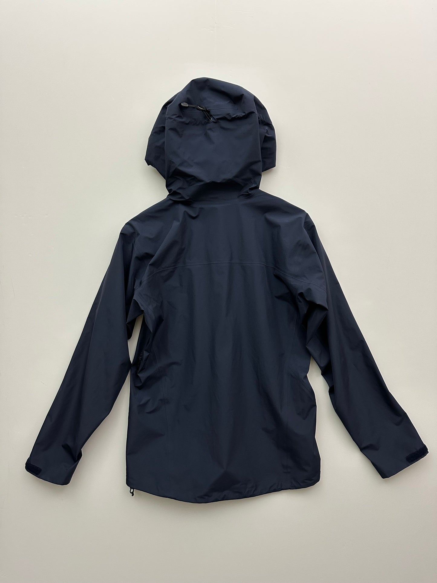 Arc’teryx Beta LT Jacket Black Sapphire Men's M Medium Gore-Tex