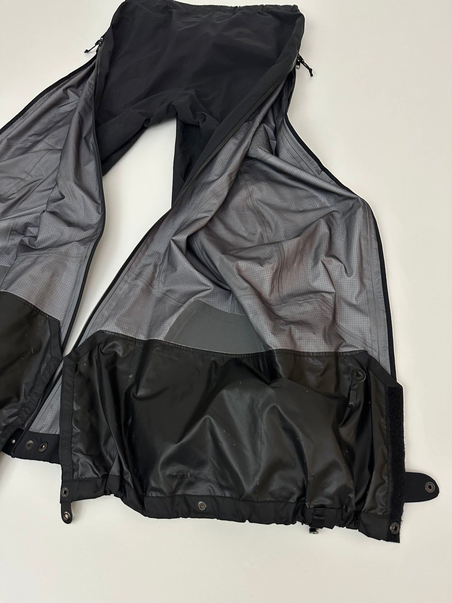 Arc'teryx Beta AR Pant Men’s SS Small Black Gore-Tex Pro