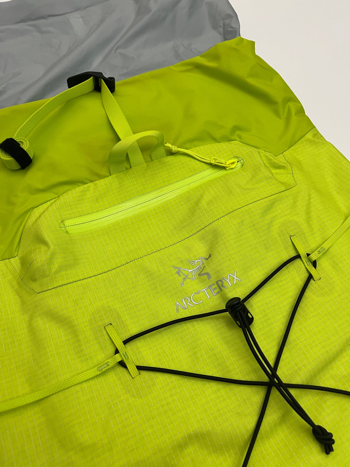 Arc’teryx Alpha FL 30 Backpack Dark Sprint