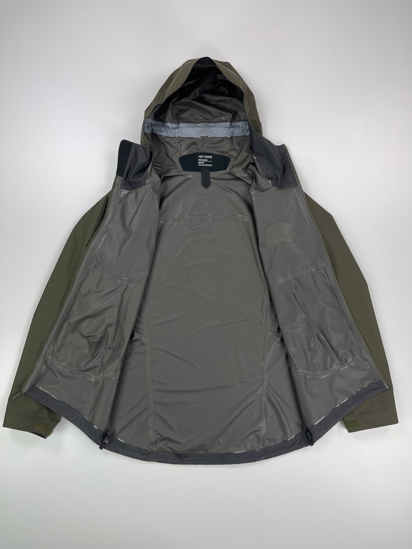 Arc’teryx Zeta SL Jacket Dracaena Green Men’s XS Extra Small Gore-Tex